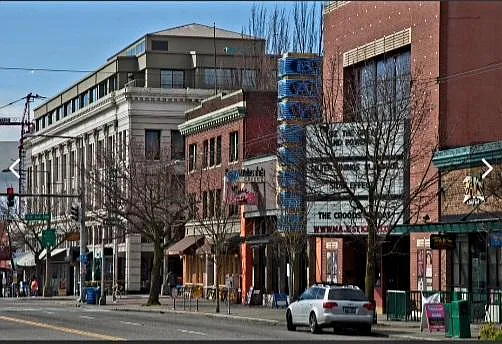Retro Style Ballard Bay Triplex Theater