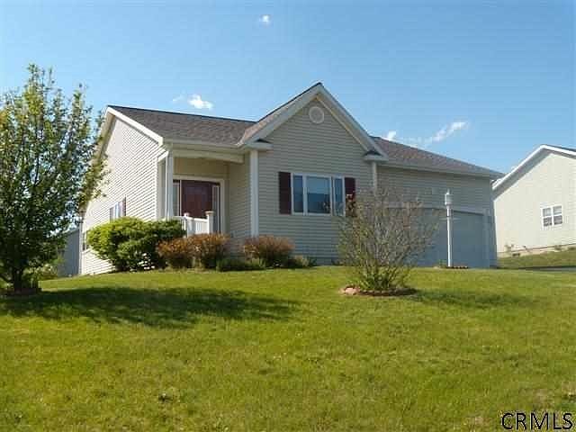 1st image of 34 Glenview Dr