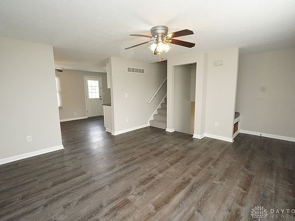 4th image of 1382 Firethorne Dr