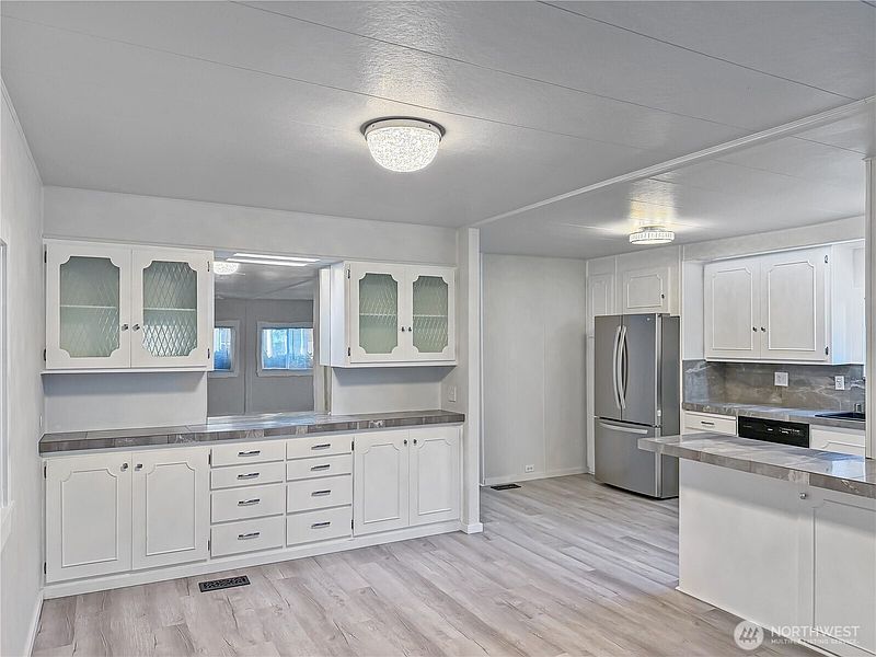 8th image of 2101 S 324th Street #324