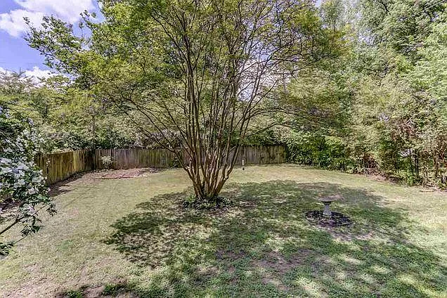 1233 Whitewater Rd — Photo 7