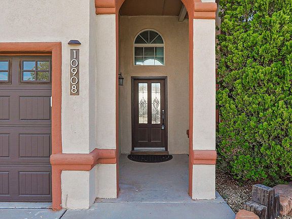 3rd image of 10908 Northview Dr