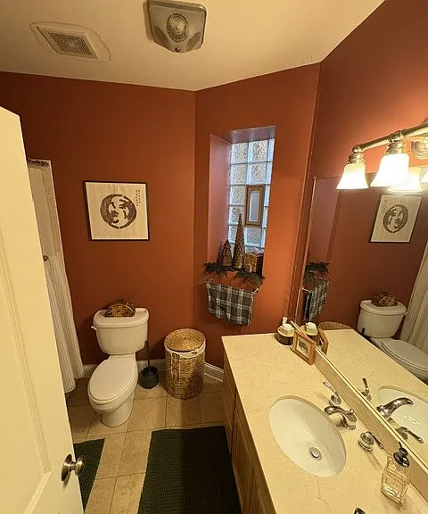 924 N Hoyne Ave #1W — Photo 5