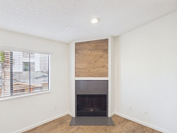 5th image of 3751 Bancroft St Unit 4