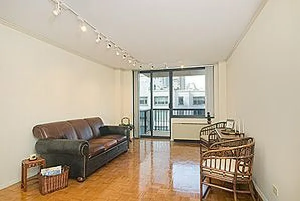 Sold by Douglas Elliman | media 18