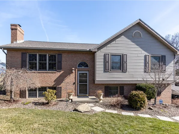 138 Lake Dr, Beaver, PA 15009