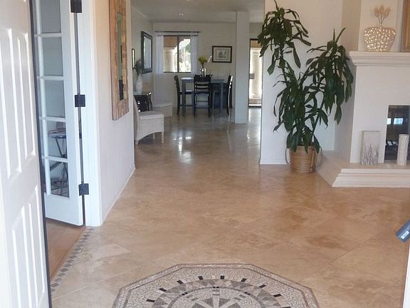 3rd image of 8202 S Kachina Dr