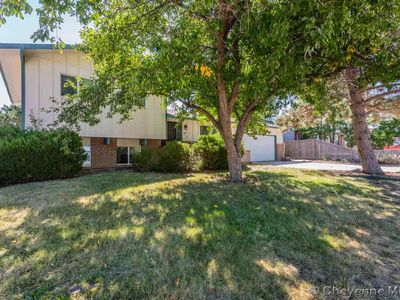 703 Phoenix Dr, Cheyenne, WY, 82001