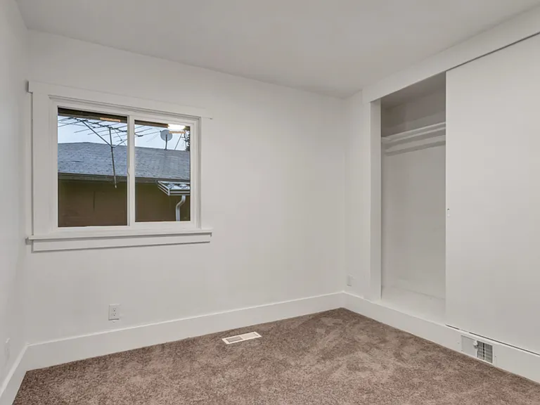 2664 Brinker Ave — Photo 9