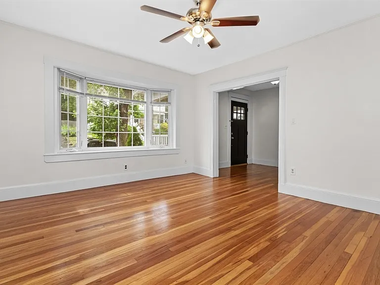44 Hillsdale St #1 — Photo 4