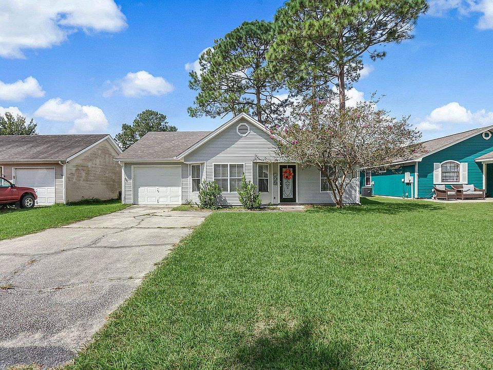 1st image of 309 Dogwood Ct