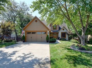 1209 NE Mulberry St, Lees Summit, MO 64086