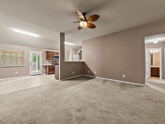 3rd image of 10512 Granada Dr