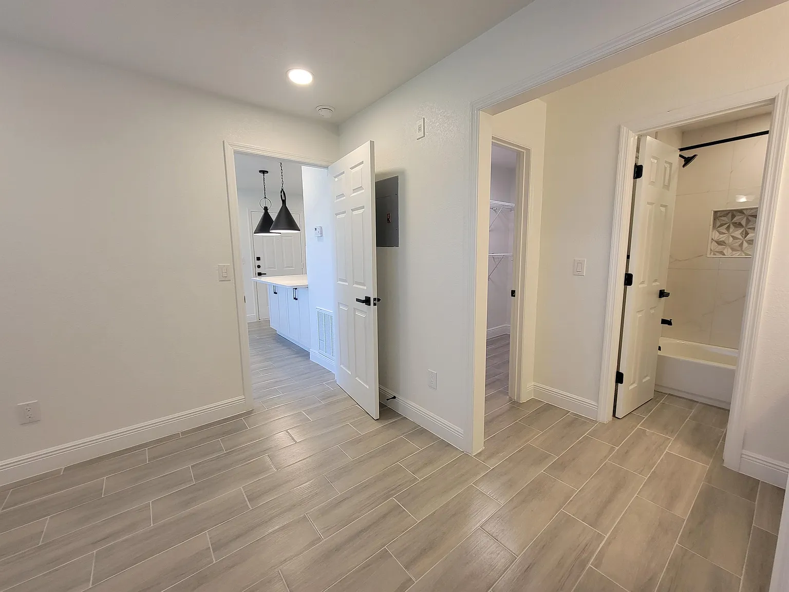 11901 4th Street North, Apt 9206 - 1 — Photo 3
