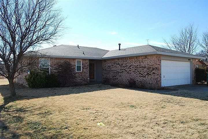 1st image of 2006 Jefferson Ave NE