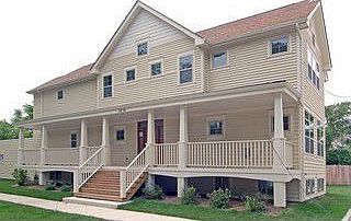 1st image of 3914 N Kilbourn Ave