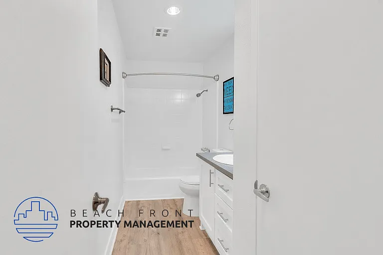 1625 Redondo Ave. — Photo 8