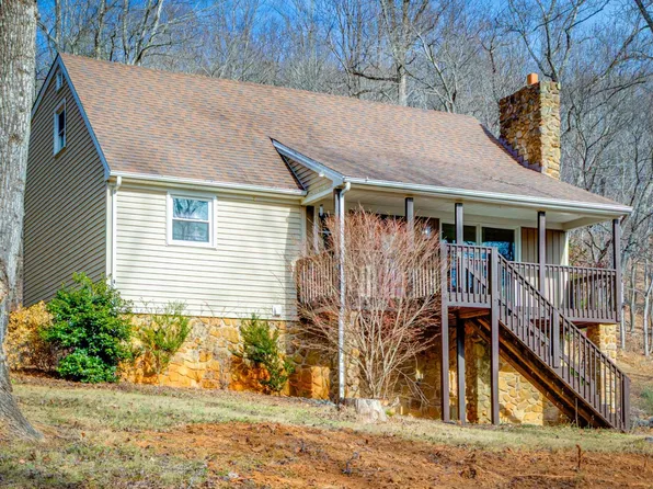 1010 Pioneer Ct, Lynchburg, VA 24503