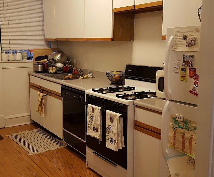 1st image of 1450 W Cornelia Ave #1