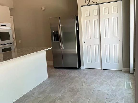 3rd image of 11801 Featherwood Dr