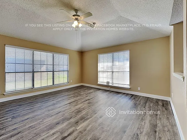 7301 Seascape Dr — Photo 4