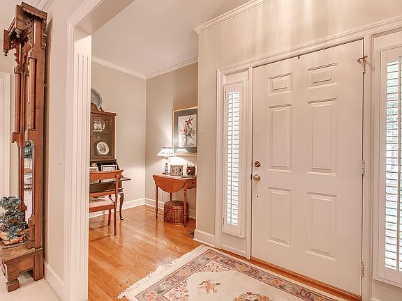 3rd image of 3134 Evreux Dr