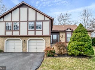 10705 Burr Oak Way, Burke, VA 22015