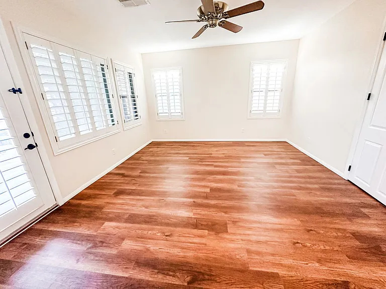 11245 Newbury Hills Ave — Photo 23