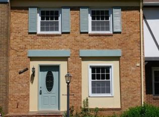 14814 Palmerston Sq, Centreville, VA 20120