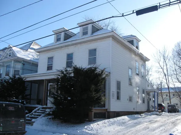 27 Hickok Pl #1ST, Burlington, VT 05401