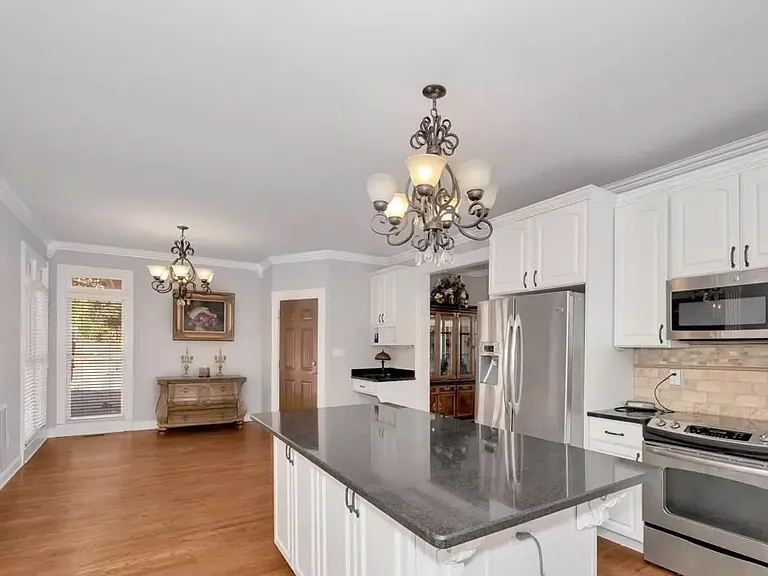 2219 Governors Bend Rd SE — Photo 9