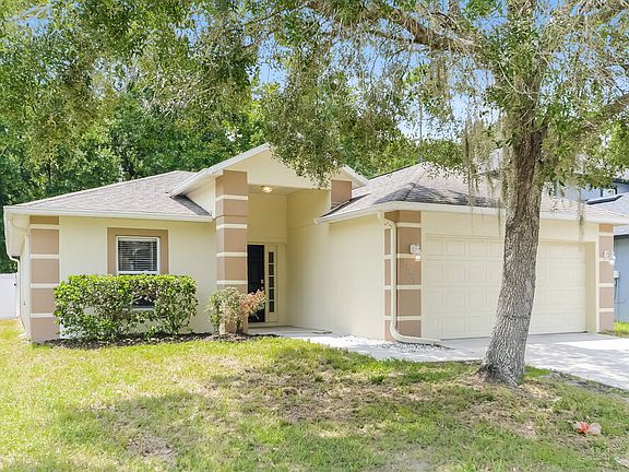 3rd image of 13825 Econ Woods Ln