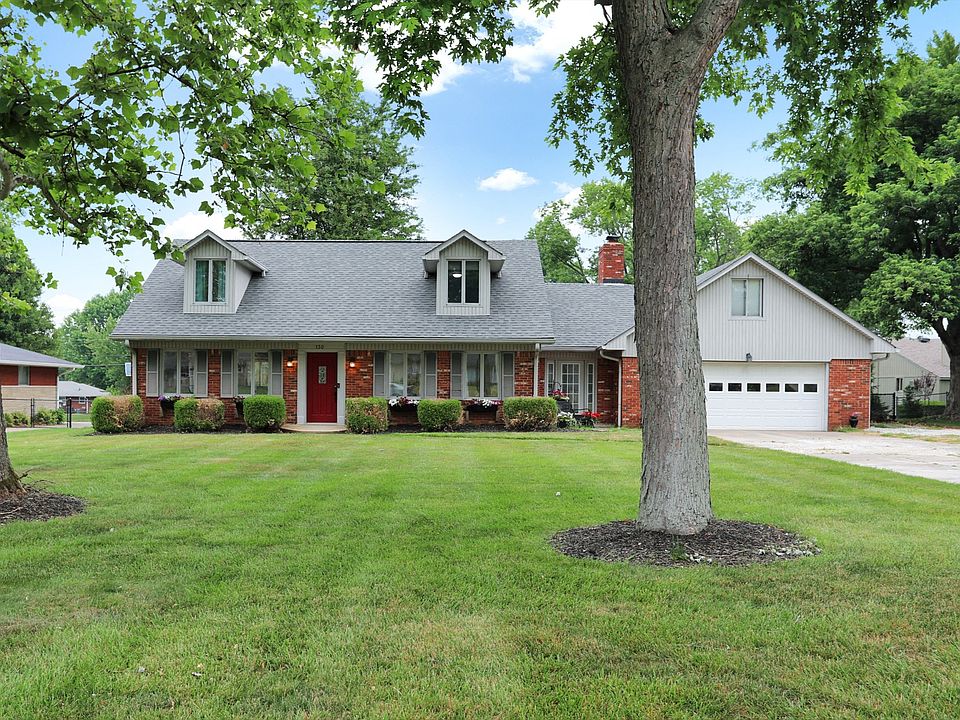 1st image of 130 Woodhill Dr