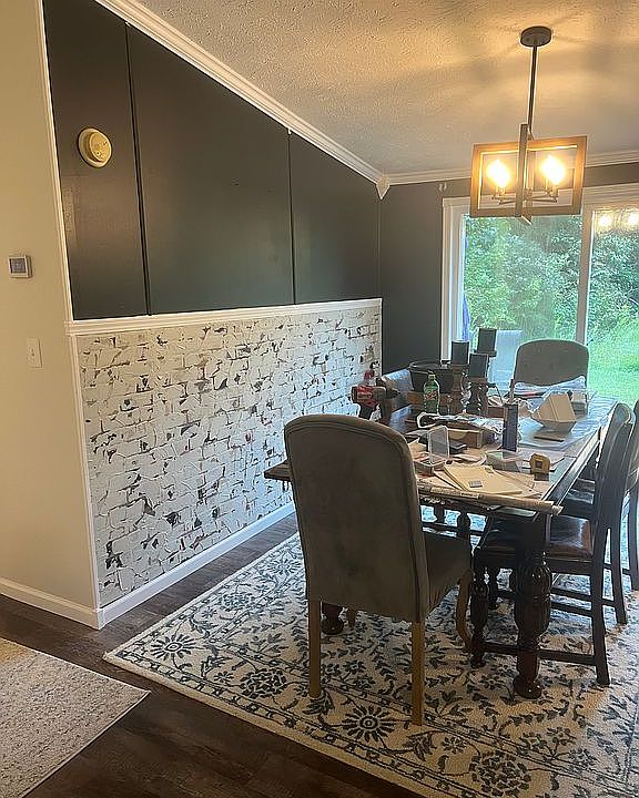 Accent wall in dining room