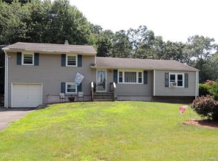 62 Dogwood Ln, South Windsor, CT 06074