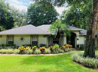 25950 Sackamaxon Dr, Mount Plymouth, FL 32776