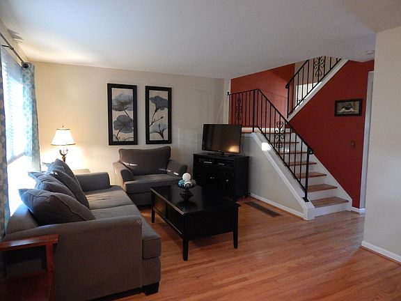 2nd image of 160 New Wickham Dr