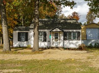 1233 Lincoln Rd, Allegan, MI 49010