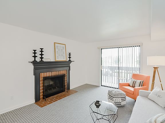 5th image of 141 W Woodbine Ave APT C