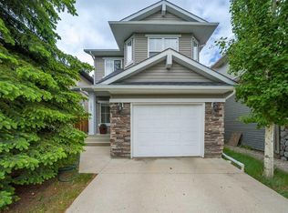 161 Everoak Gdns SW, Calgary, AB T2Y 0C6