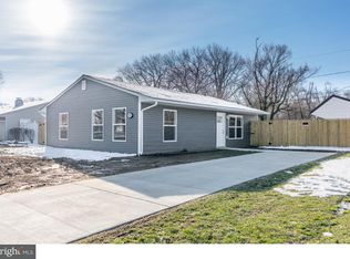 57 Chaucer Dr, Newark, DE 19713