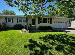 808 N Utah Ave, Davenport, IA 52804