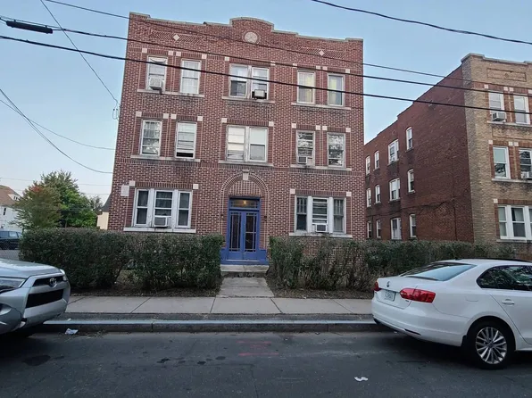 30 Dorothy St #2N, Hartford, CT 06106