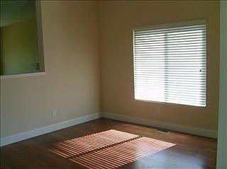 4th image of 2949 Sassafras Ln