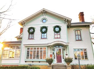 915 3rd St, Hudson, WI 54016