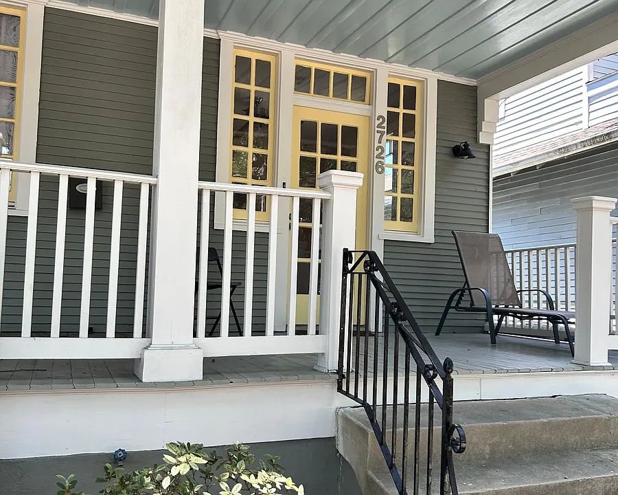 1st image of 2724 Palmer Ave