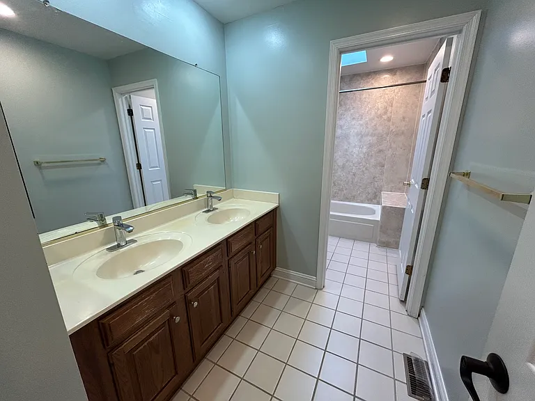 3525 Coventry Court Dr — Photo 37