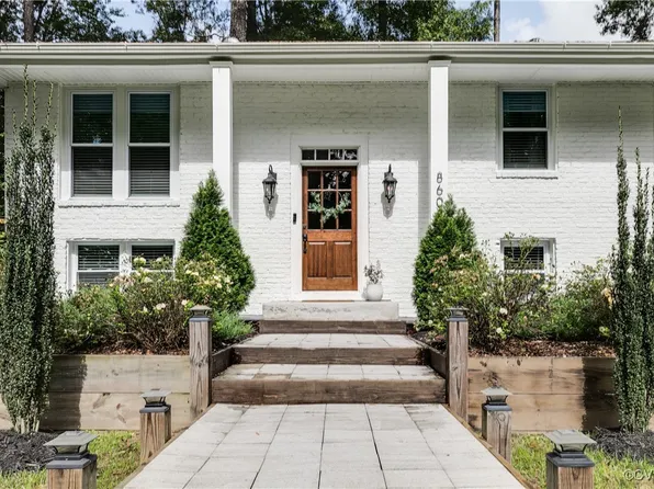 8608 Dwayne Ln, North Chesterfield, VA 23235