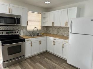 1550 NE 151st St APT 104, Miami, FL 33161