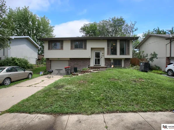 1440 SW 23rd St, Lincoln, NE 68522